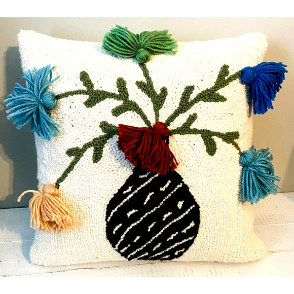 New with Tags Peking Handicraft Hook Pillow 15" x 15" Floral Vase Design - Picture 6 of 9